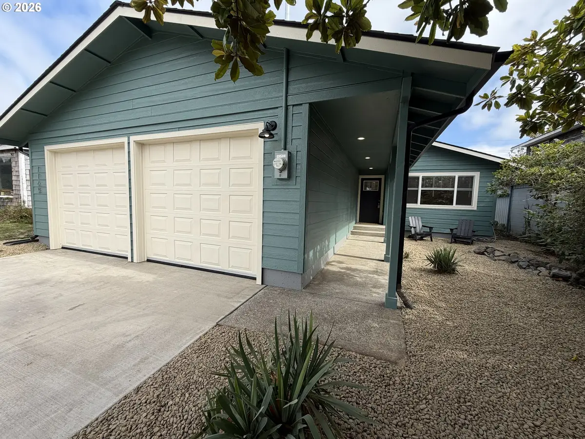 1165 NE Broadway St, Waldport, OR 97394 - #1