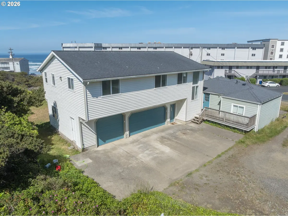 563/565 SW 4th St, Newport, OR 97365 - #1
