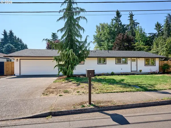 1086 Wilson St, Woodburn, OR 97071