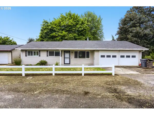 457 NW Yonia Ct, Hillsboro, OR 97124