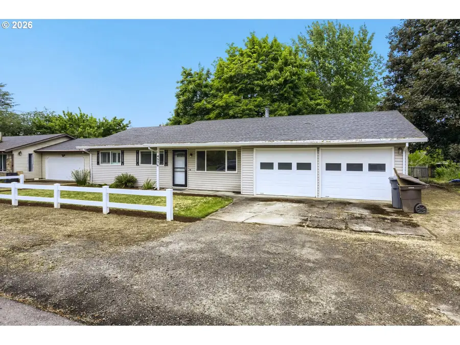 457 NW Yonia Ct, Hillsboro, OR 97124 - #2