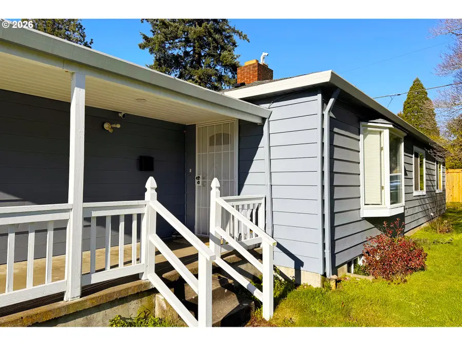 8647 NE Schuyler St, Portland, OR 97220 - Image #3