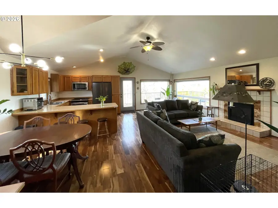 1945 Sunrise Blvd, Eugene, OR 97405 - #3