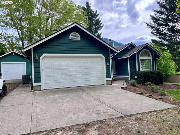 61 Elk Bluff Dr, Stevenson, WA 98648