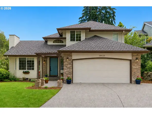 10625 SW Oriole Cir, Beaverton, OR 97007