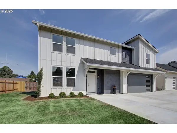 442 Washington St, Woodland, WA 98674