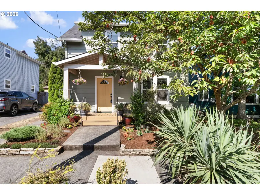 6911 N Congress Ave, Portland, OR 97217 - #2