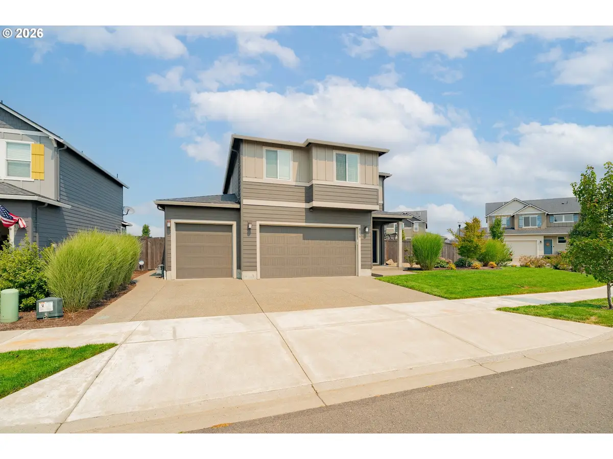 8738 N 1st St, Ridgefield, WA 98642 - #1