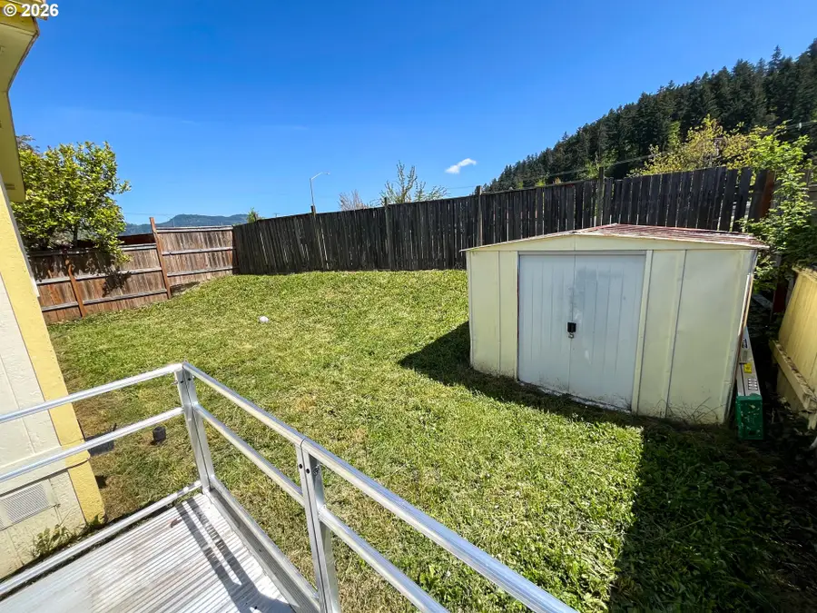 5660 Daisy St #48, Springfield, OR 97478 - #3