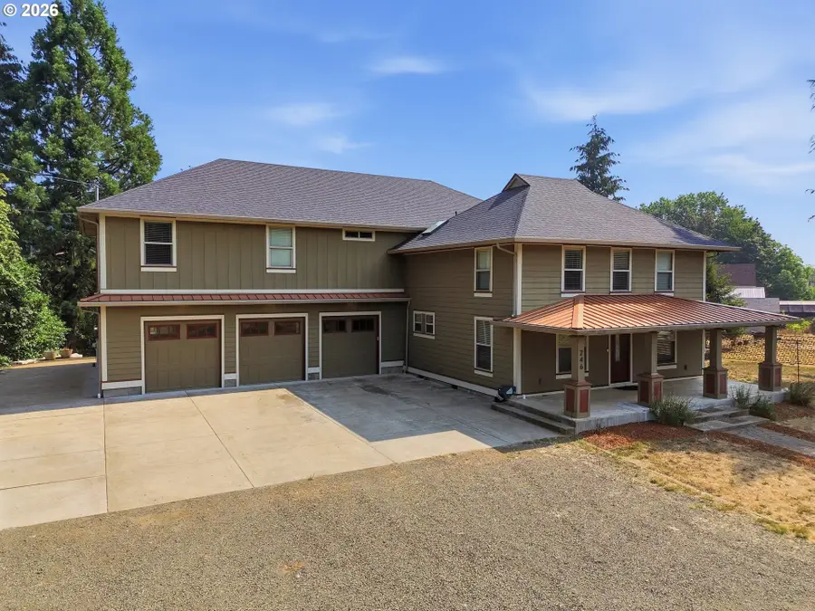 246 S Main St, Falls City, OR 97344 - #2