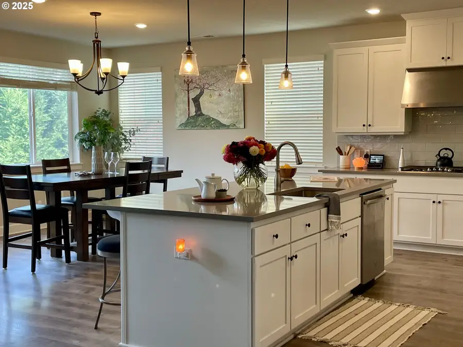 16051 SE Tenino St, Portland, OR 97236 - Image #2