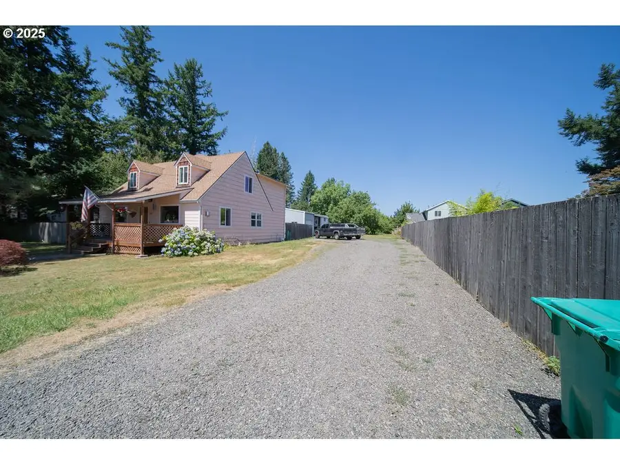 3689 SE 14th St, Gresham, OR 97080 - Image #3