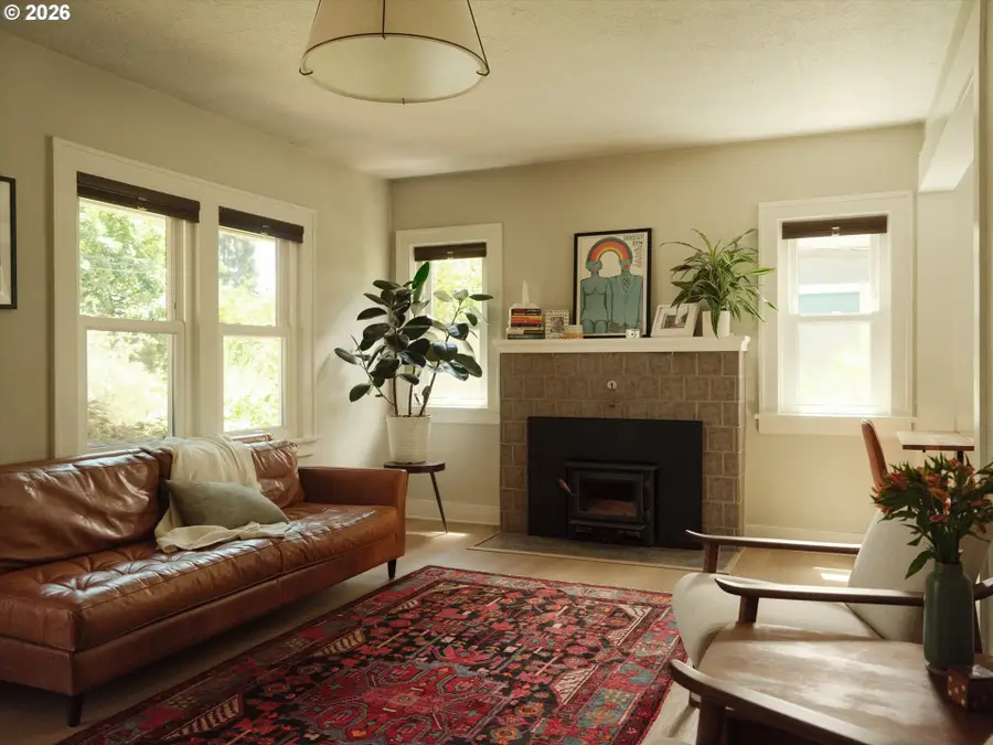 227 SE 84th Ave, Portland, OR 97216 - #3
