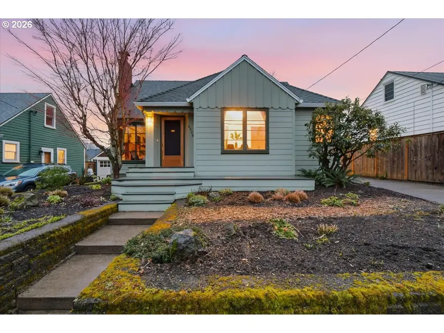 6426 NE 24th Ave, Portland, OR 97211 - #2