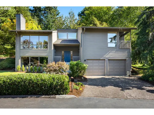 5745 SW Gaines Ct, Portland, OR 97221