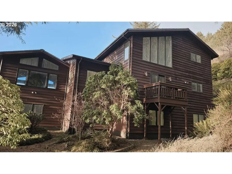 635 Radar Rd, Yachats, OR 97498 - Image #2