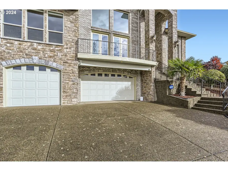 14815 SE Donley Ln, Happy Valley, OR 97086 - Image #2