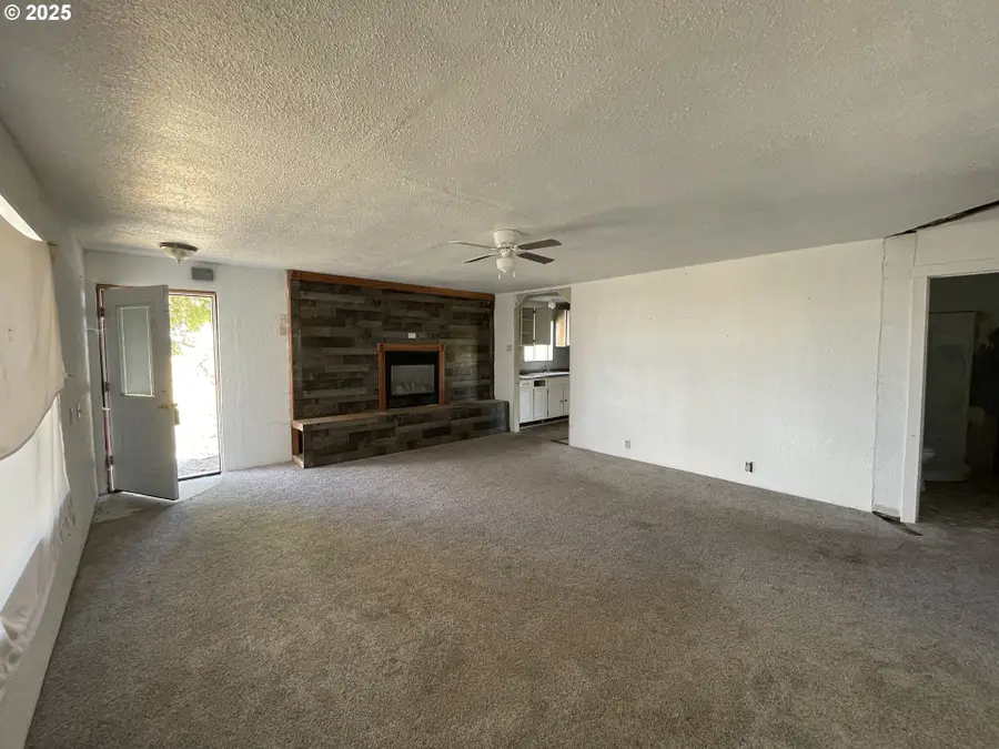 2202 Joe Wright Rd, Klamath Falls, OR 97603 - Image #3