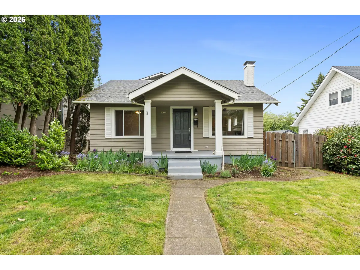 7615 SE Morrison St, Portland, OR 97215 - #1