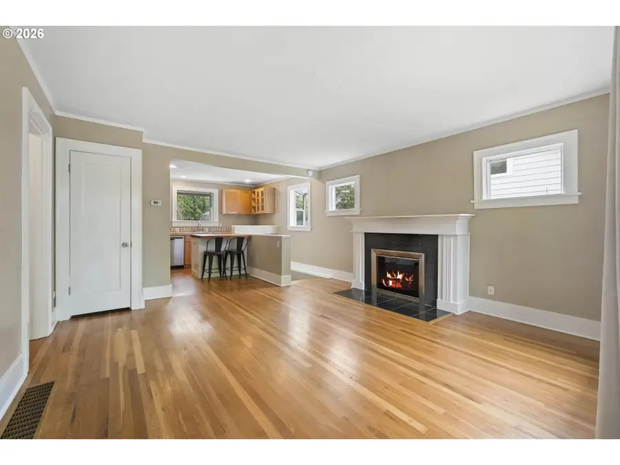 7615 SE Morrison St, Portland, OR 97215 - #3