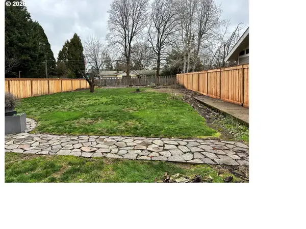 695 SE Century Blvd, Hillsboro, OR 97123