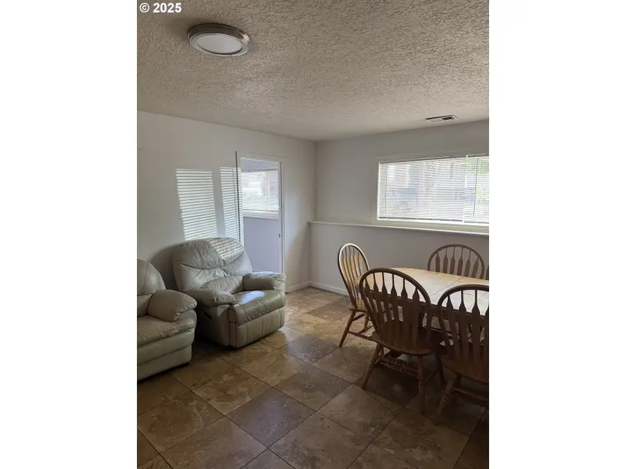 13511 SE Market St, Portland, OR 97233 - Image #3