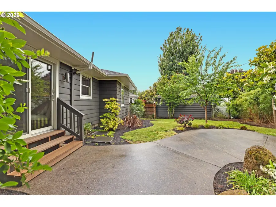 329 SE 50th Ave, Portland, OR 97215 - #3