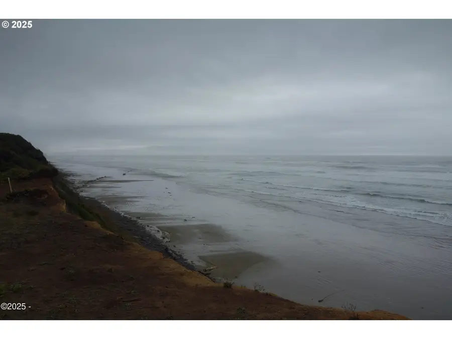 50009 Blackberry, Seal Rock, OR 97376 - Image #2