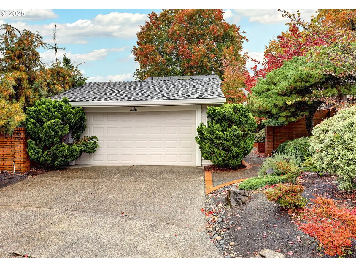 7165 SW East Lake Ct, Wilsonville, OR 97070 - Image #1