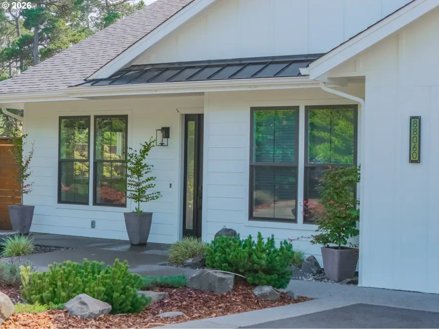 88060 Lake Point Dr, Florence, OR 97439 - #2