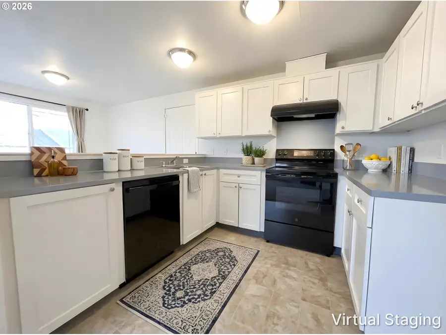1108 NE Tamera Ln, Portland, OR 97220 - #3