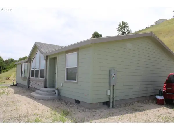 526 SE 15th St, Pendleton, OR 97801