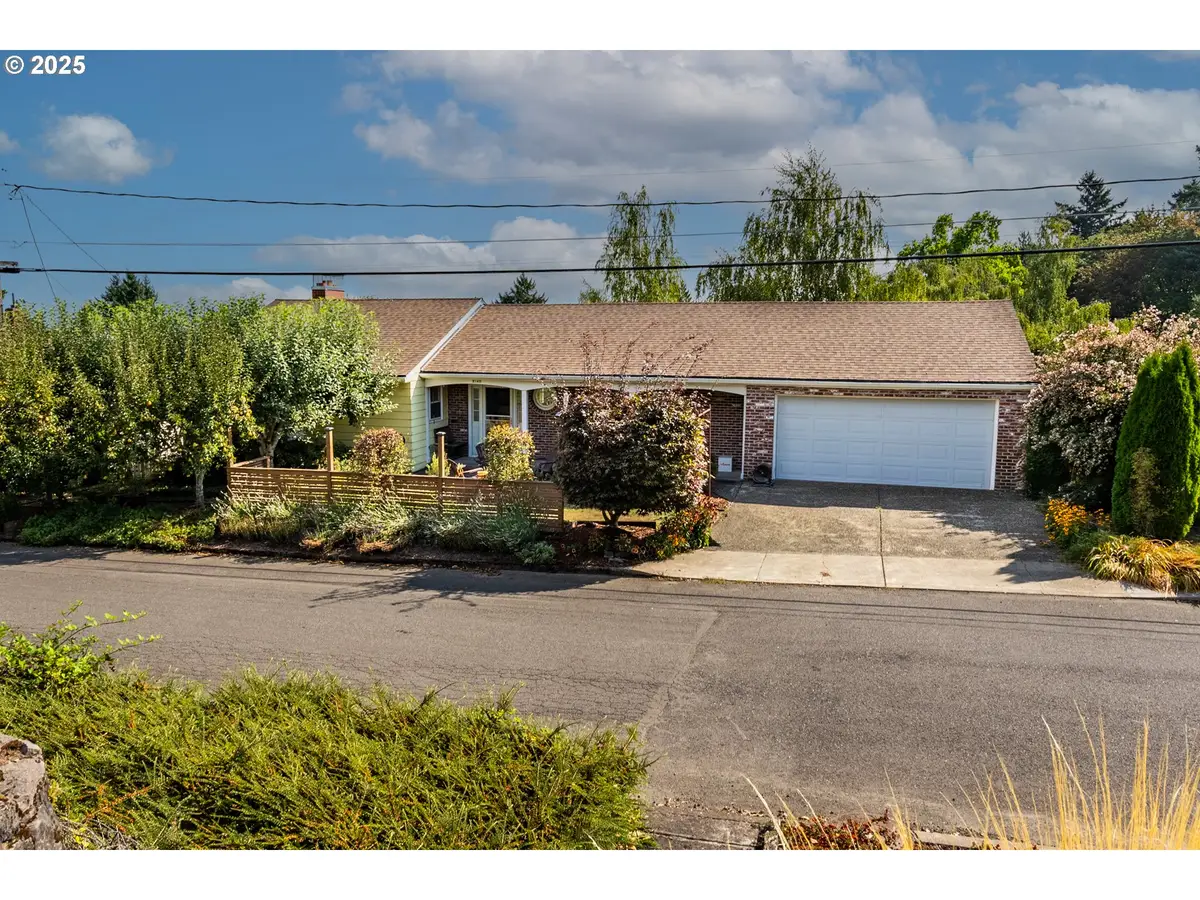 8140 SW 2nd Ave, Portland, OR 97219 - Image #1