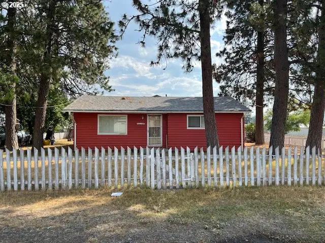 95 S 17th Ave, Elgin, OR 97827 - Image #1