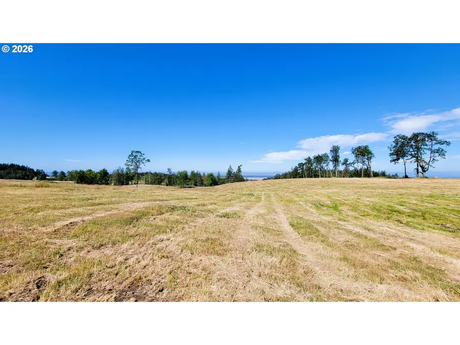 34082 Mt Tom Dr #3, Harrisburg, OR 97446 - #2