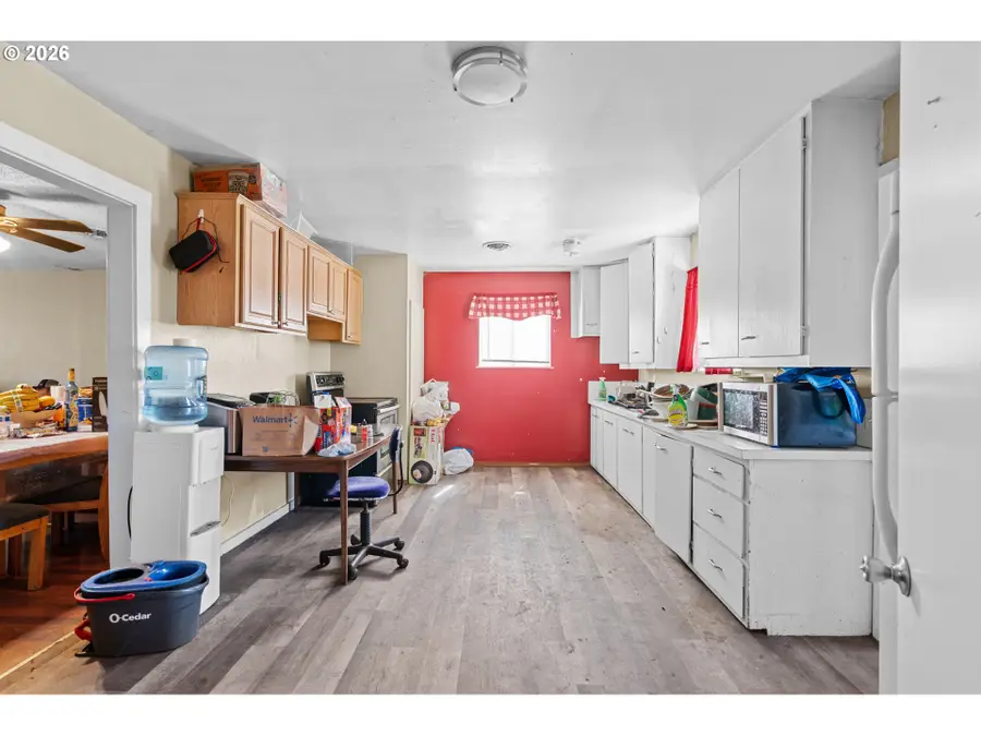 1675 NW 11th (and 1791-1795) St, Hermiston, OR 97838 - #2