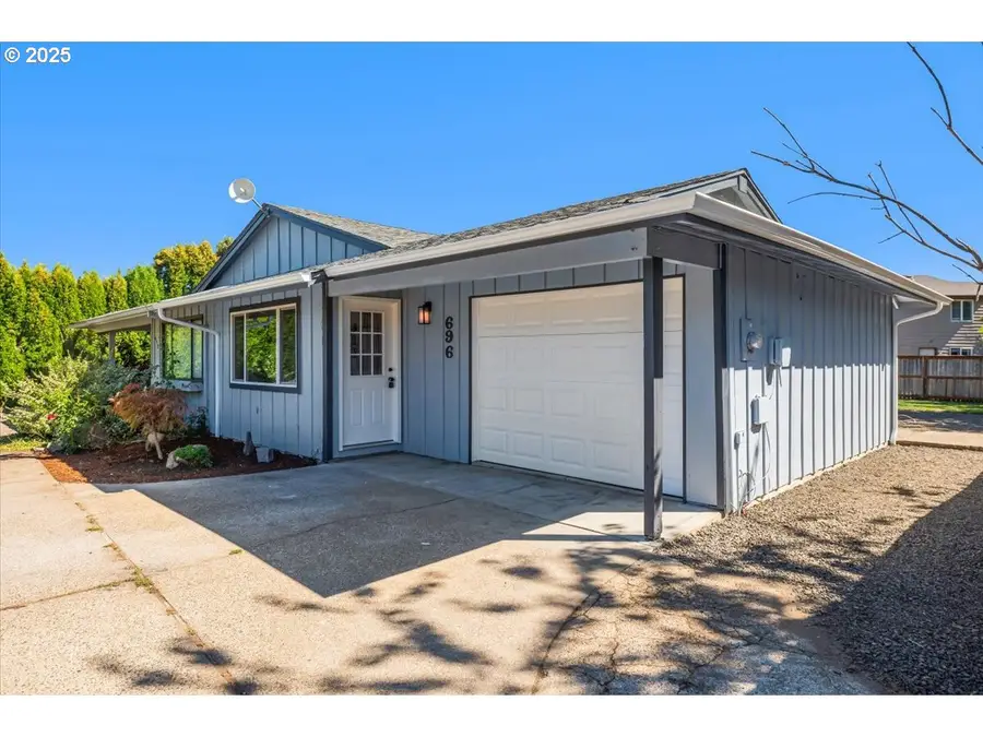696 NW Fenton St, McMinnville, OR 97128 - Image #3