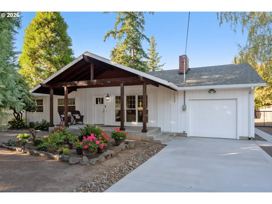 7403 SW Mapleleaf St, Portland, OR 97223 - #2