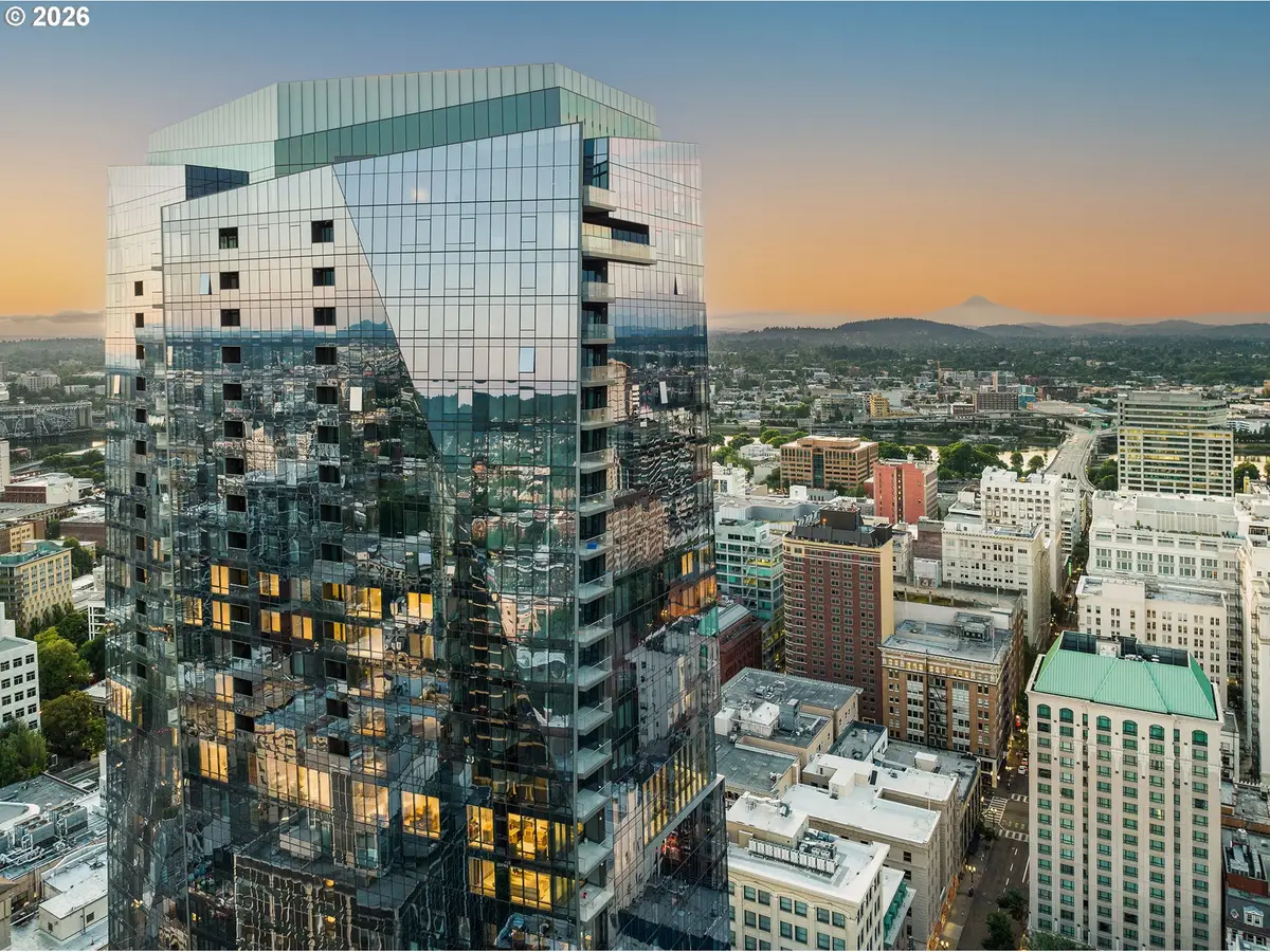 550 SW 10th Ave #2106, Portland, OR 97205 - #1