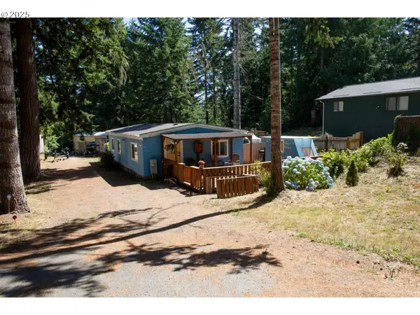 89521 Shore Crest Dr, Florence, OR 97439