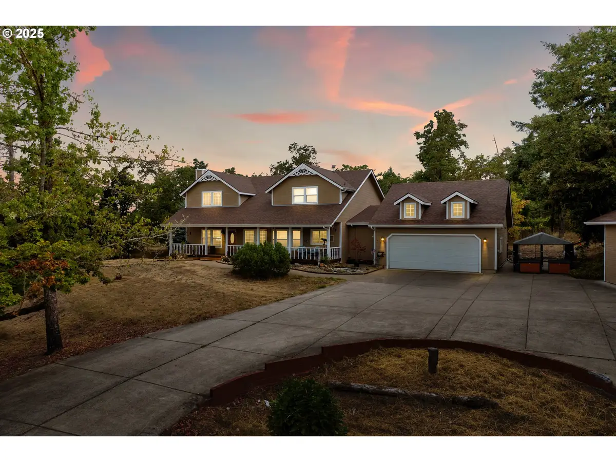 33530 Molitor Ranch Rd, Cottage Grove, OR 97424 - Image #1