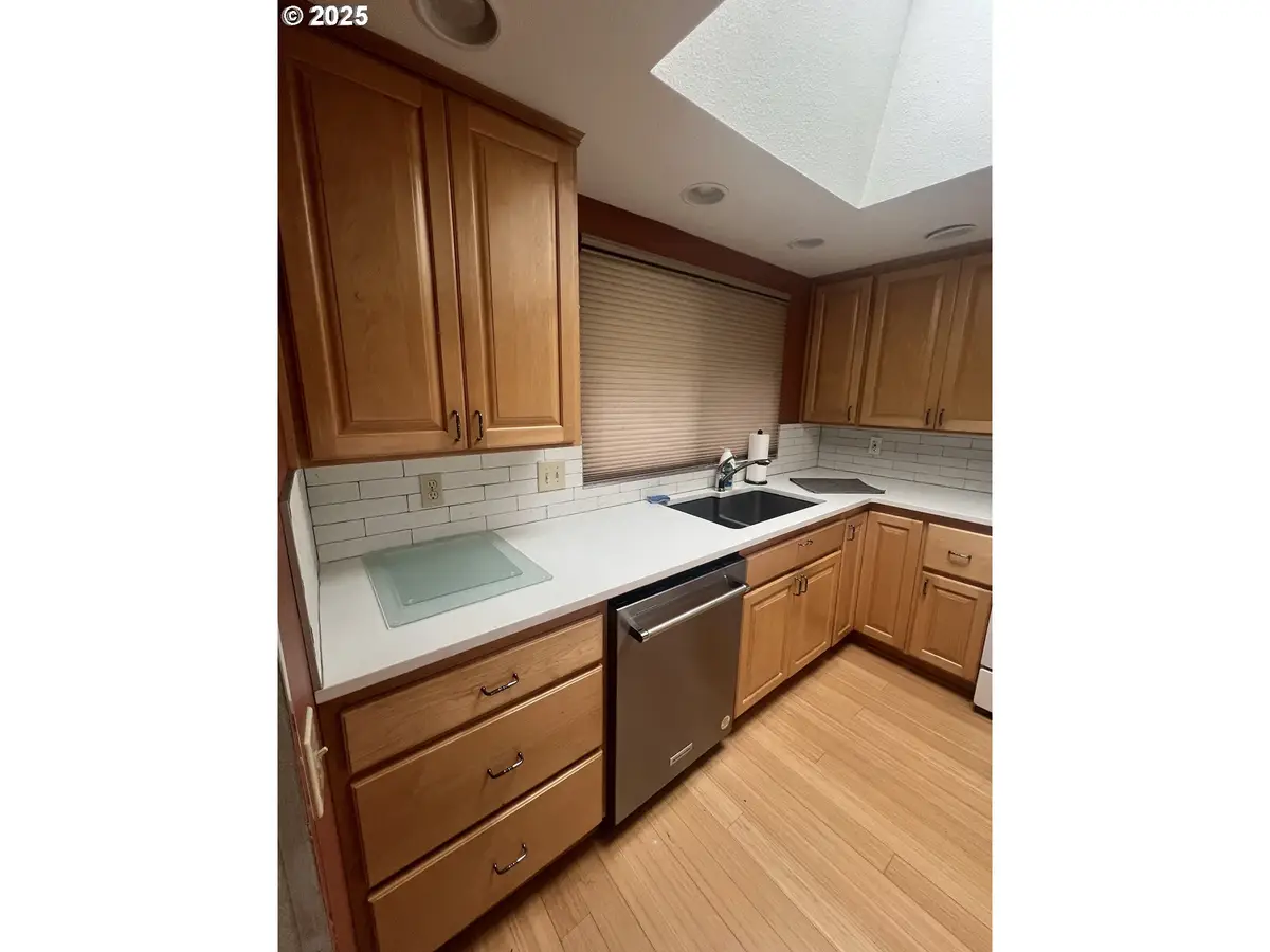 12060 SW Par 4 Dr, King City, OR 97224 - Image #1