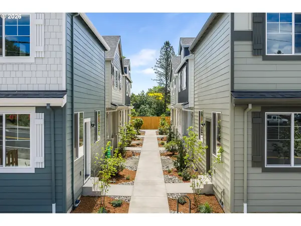 3618 SW Vermont St, Portland, OR 97219