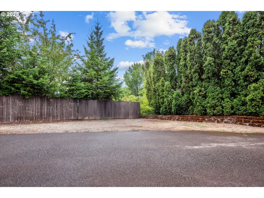 7480 SW Taylors Ferry Rd, Tigard, OR 97223 - #3