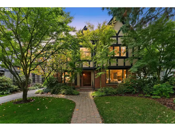 3230 NE Us Grant Pl, Portland, OR 97212
