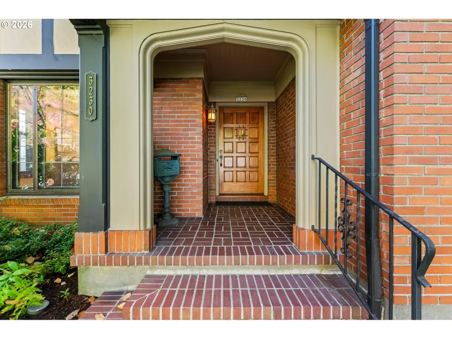 3230 NE Us Grant Pl, Portland, OR 97212 - #3