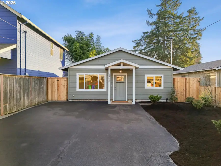 9998 SE Amherst St, Clackamas, OR 97015 - #2