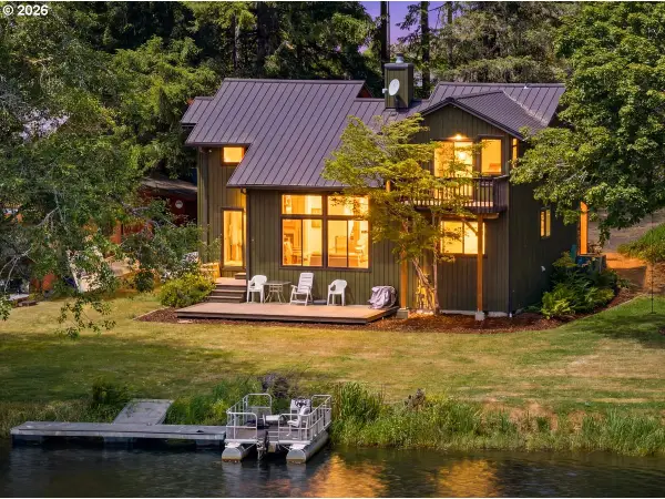 71616 Northshore Dr, Birkenfeld, OR 97016