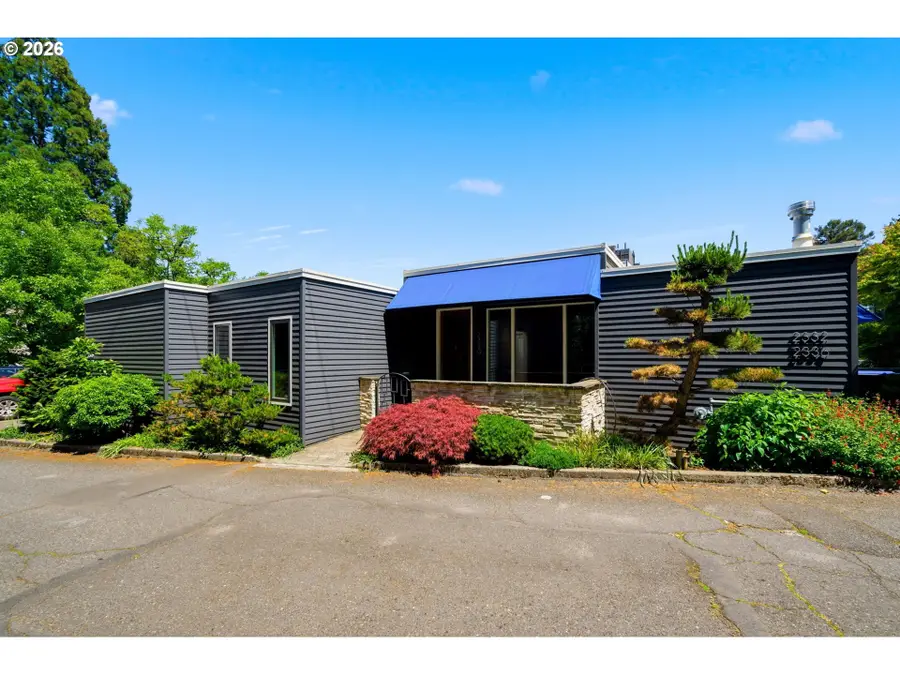 2330 SW Cactus Dr, Portland, OR 97205 - #2
