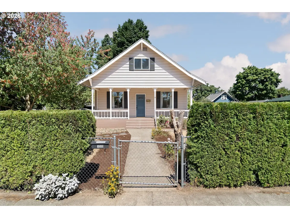 150 E Arlington St, Gladstone, OR 97027 - #1